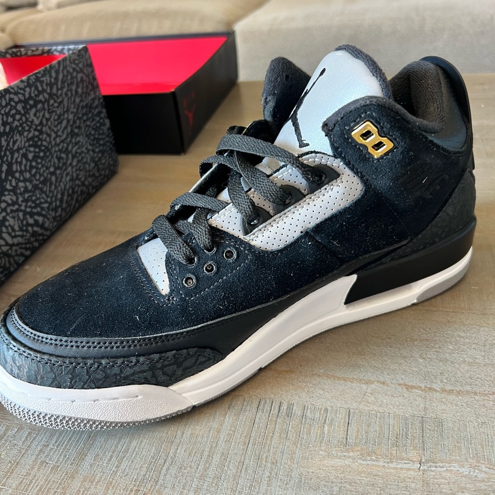 Air Jordan 3 Retro TH - Picture 2 of 9